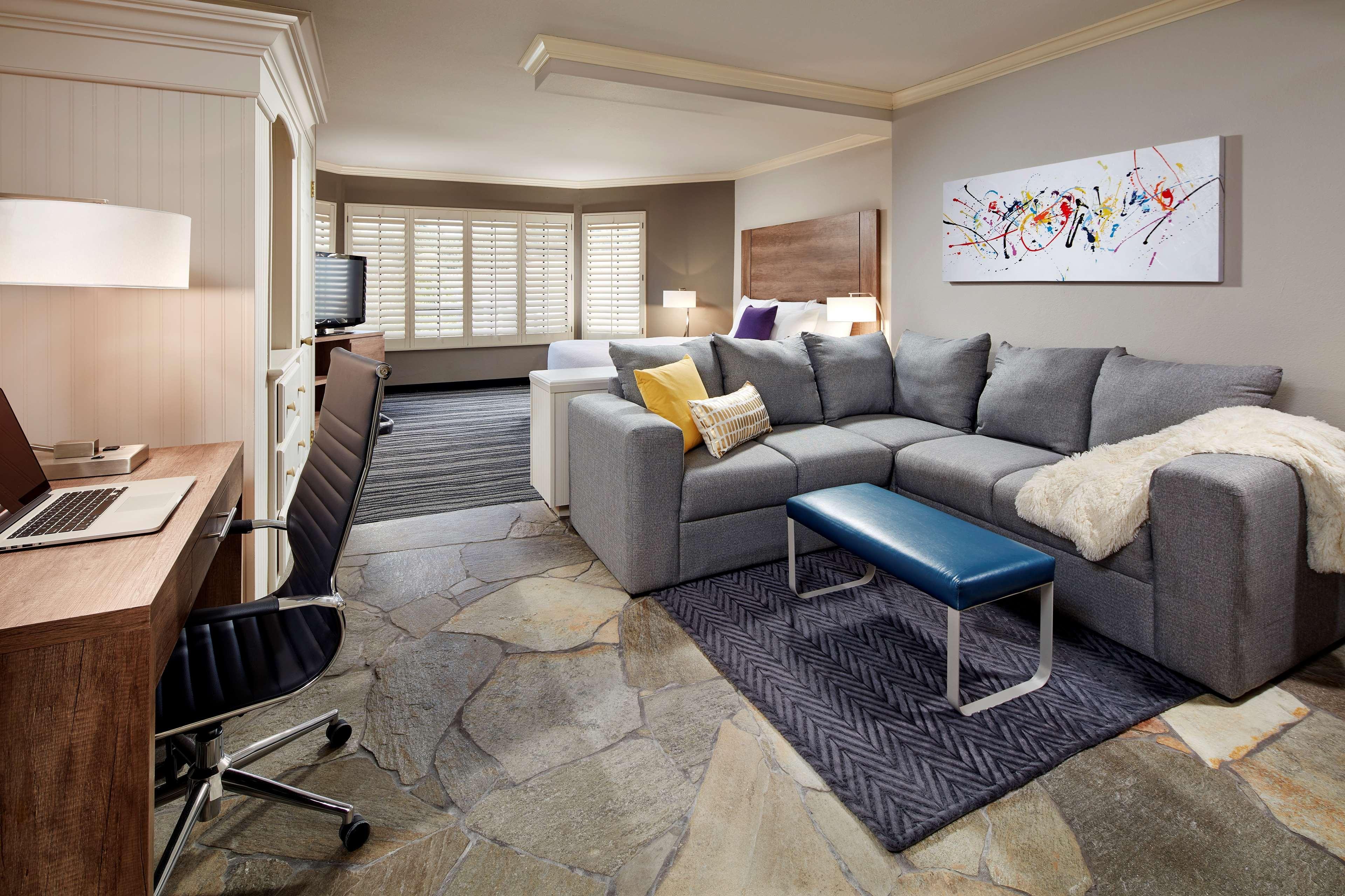 Western Royale & 3* Simi Valley