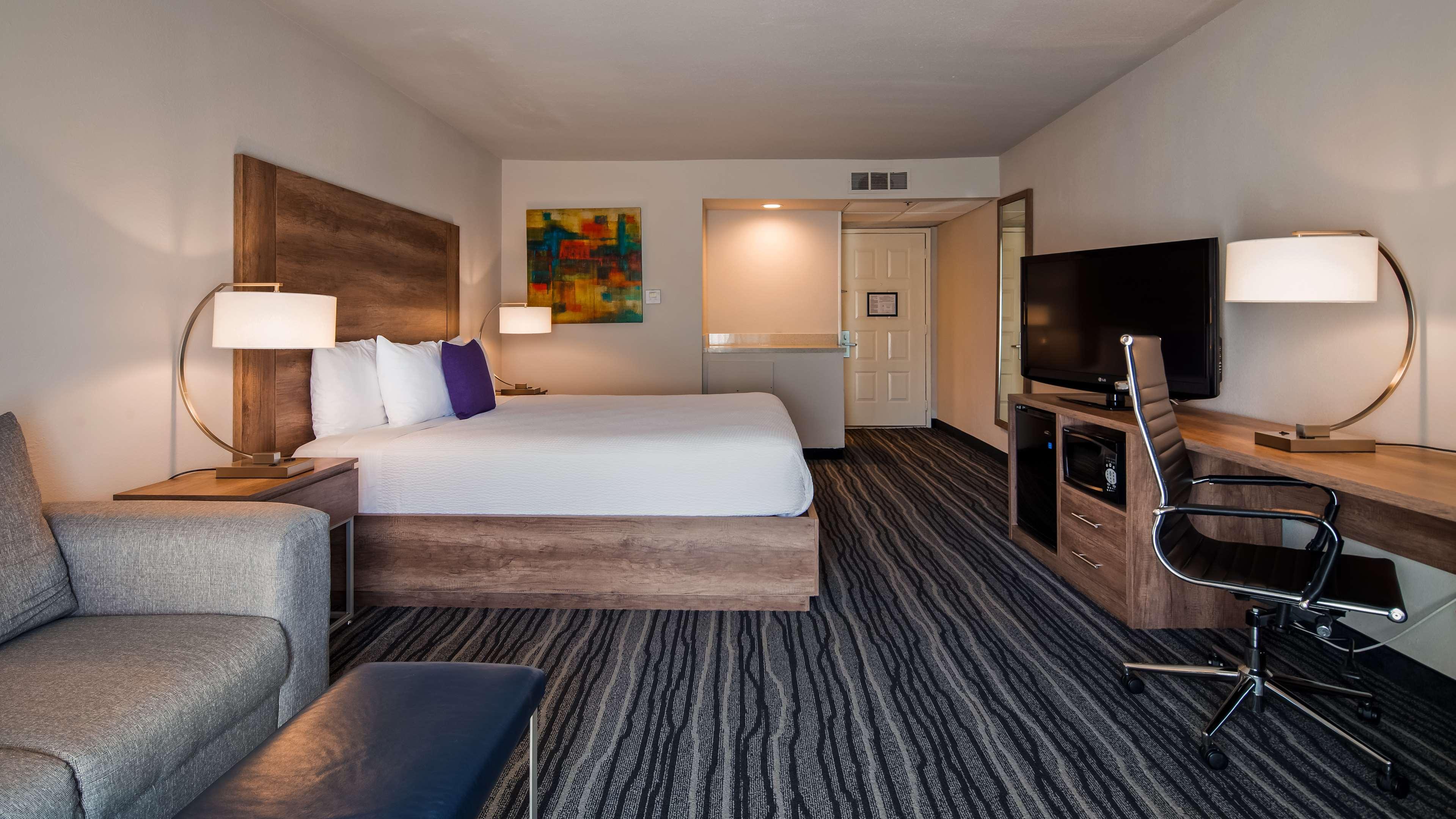 Western Royale & Hotel 3*