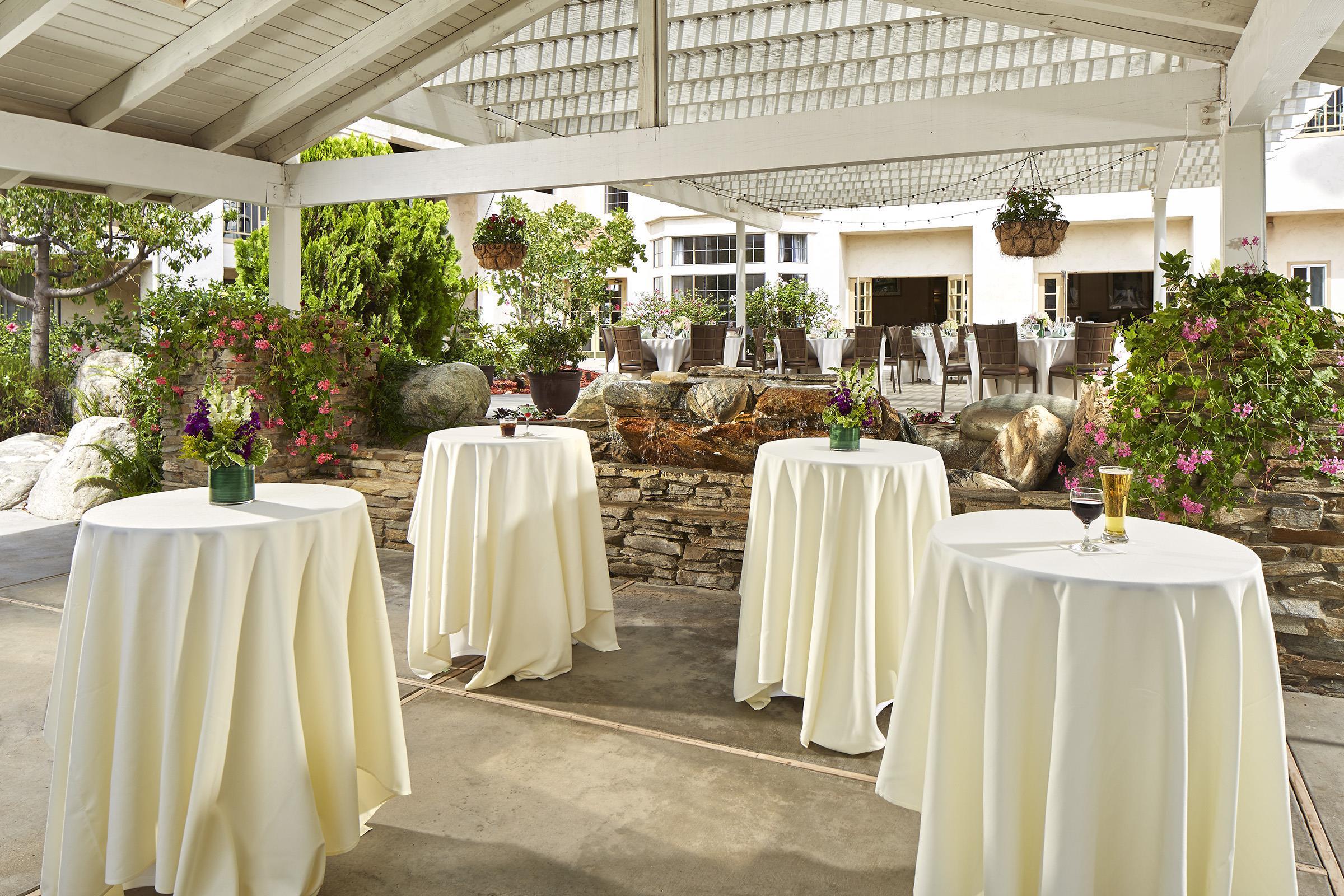 Western Royale & Hotel