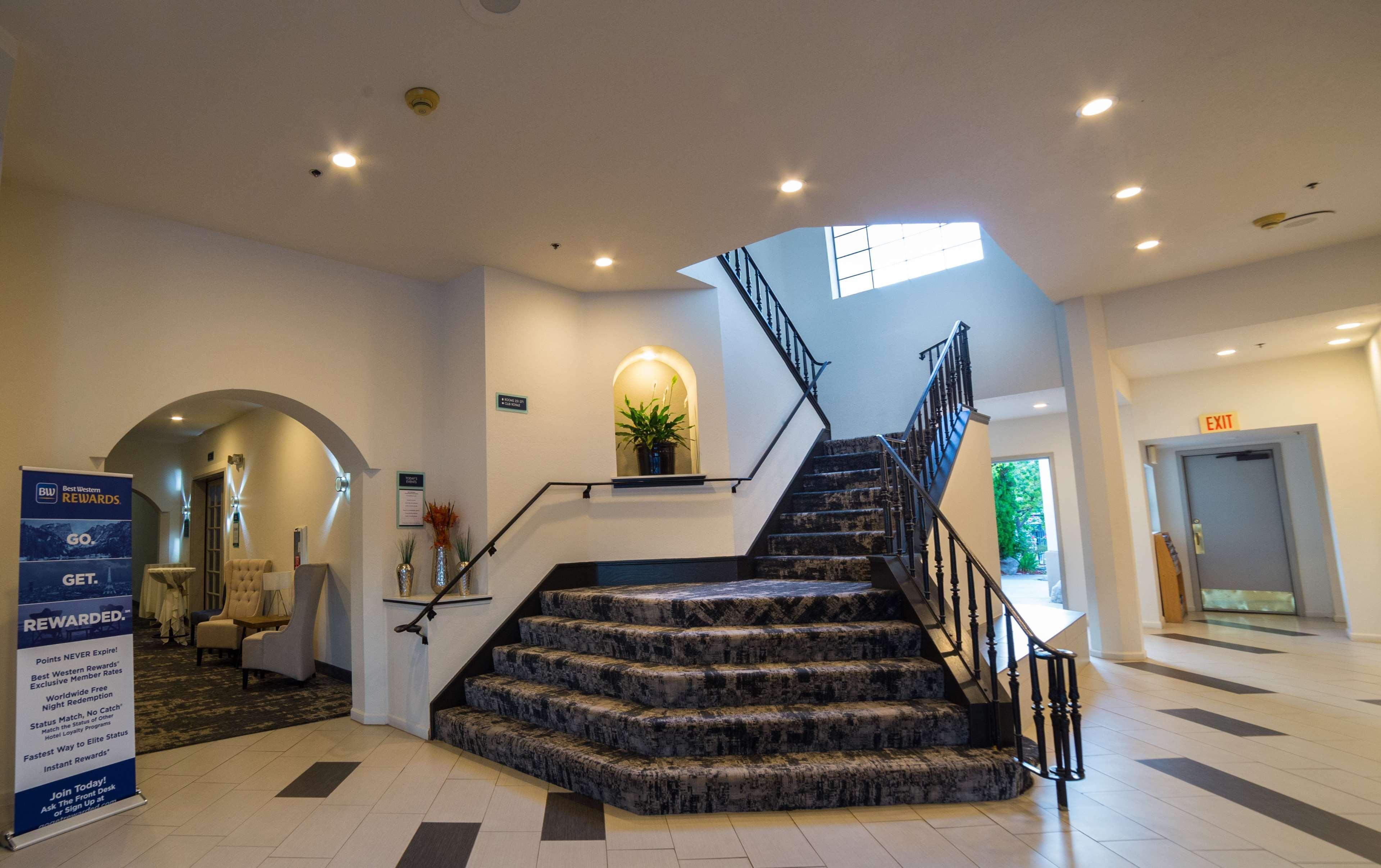 Hotel Western Royale & 3*