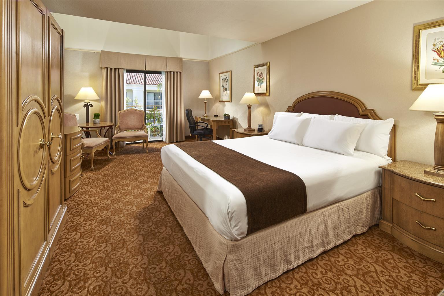Hotel Western Royale & 3*