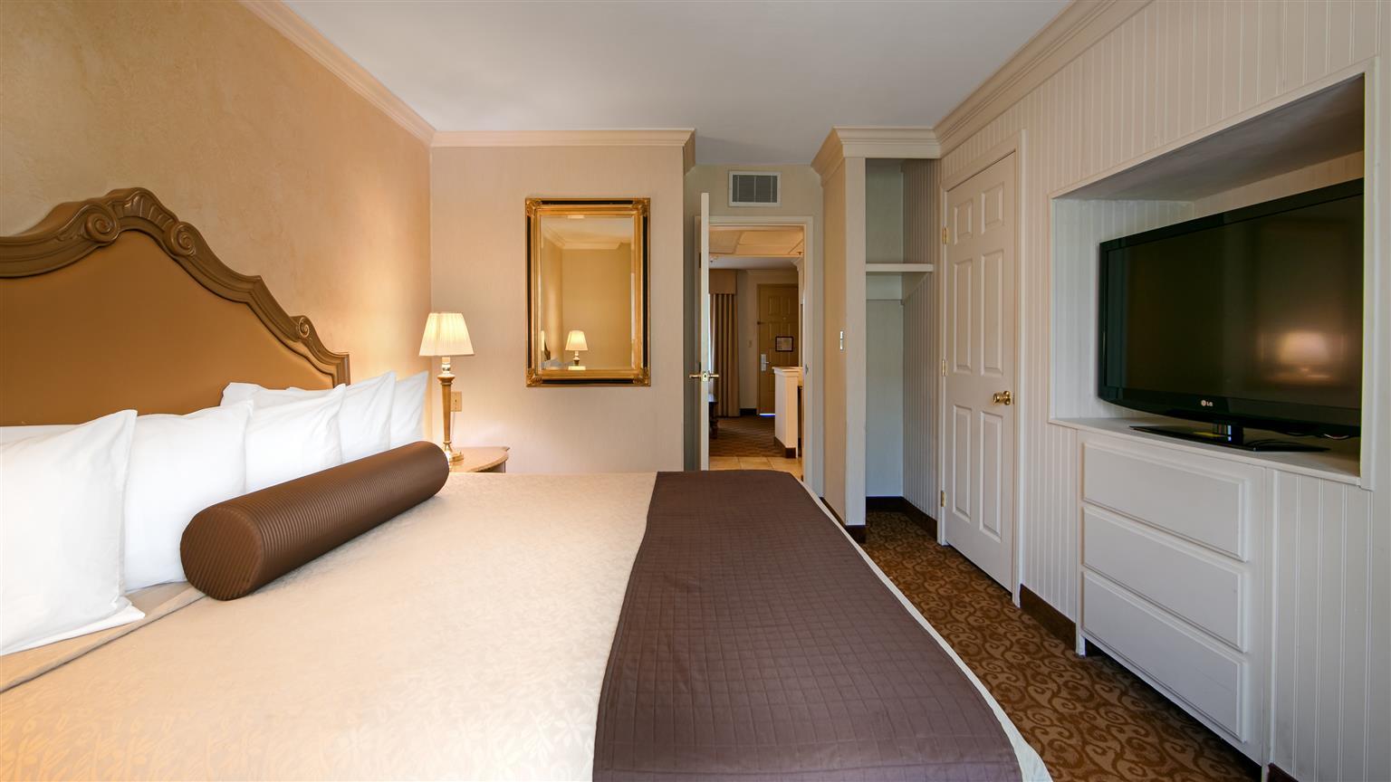 Western Royale Hotel&suites Simi Valley